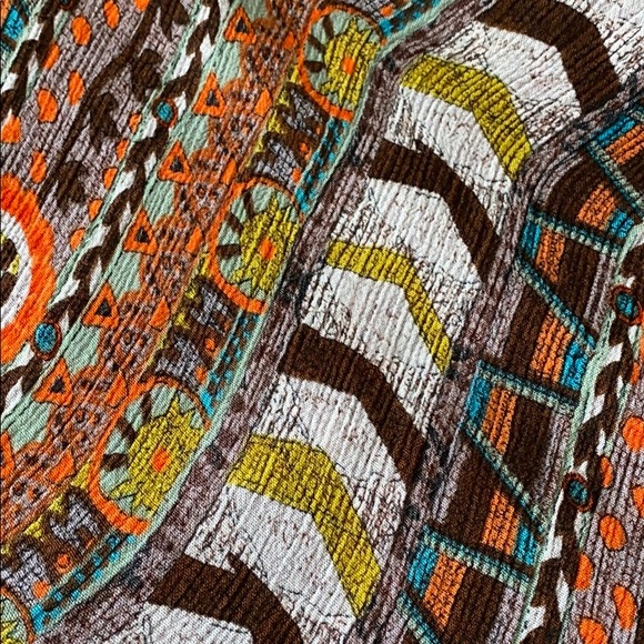 SUZY SHIER Tribal print off the shoulders dress. - Picture 10 of 11